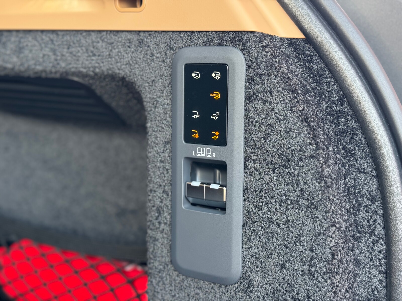 Land Rover Range Rover - zdjęcie 38