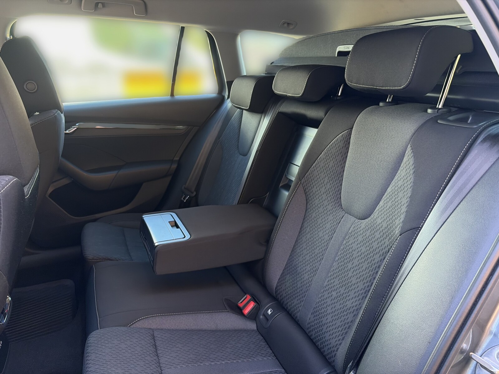 Škoda Octavia Combi - zdjęcie 16