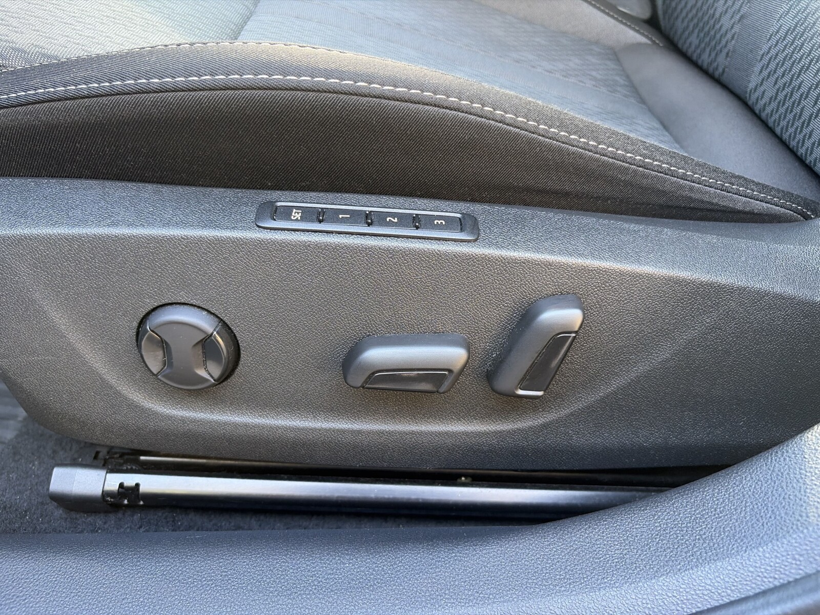 Škoda Octavia Combi - zdjęcie 23