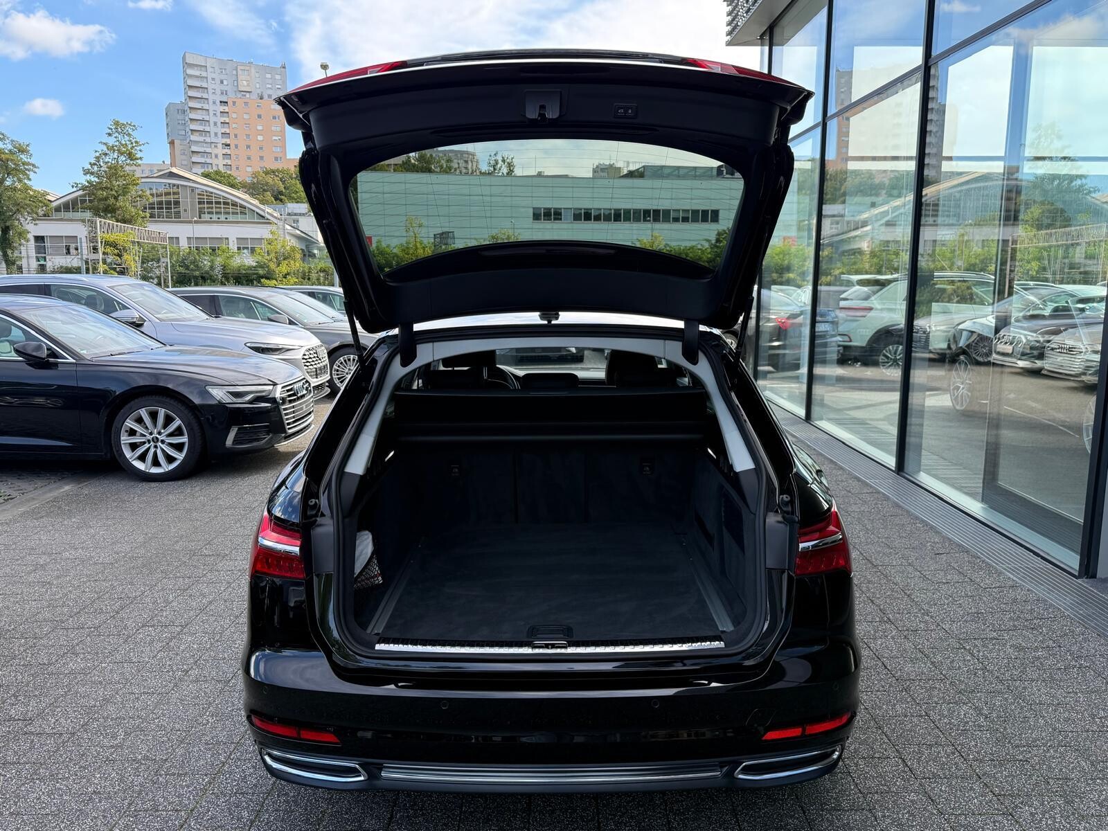 Audi A6 Avant - zdjęcie 10