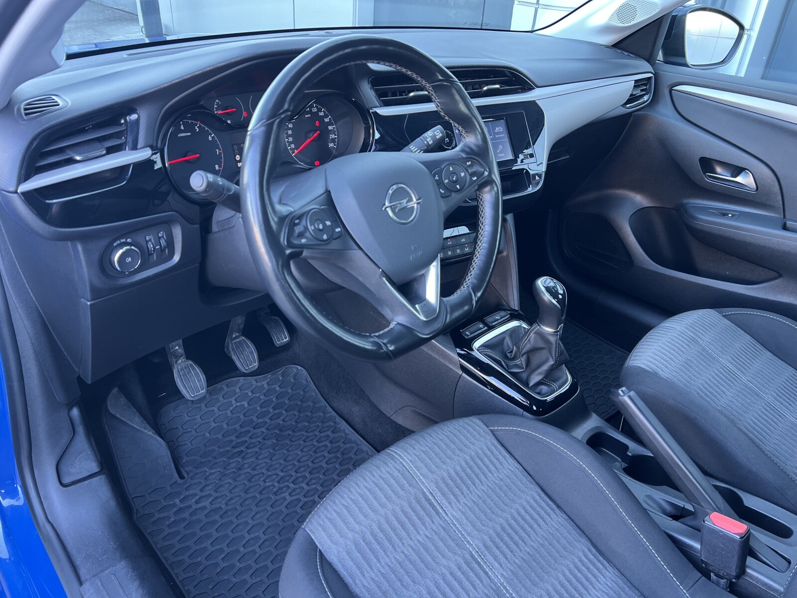 Opel Corsa - zdjęcie 21