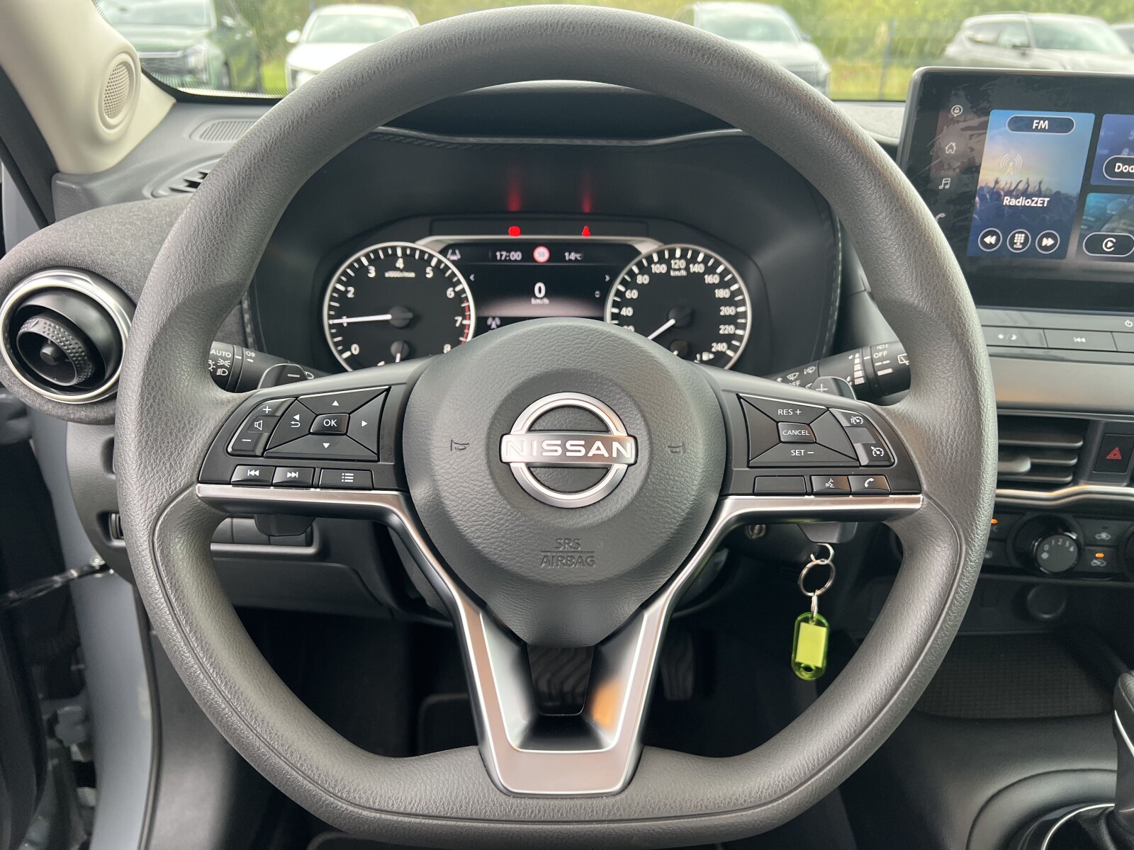 Nissan Juke - zdjęcie 16