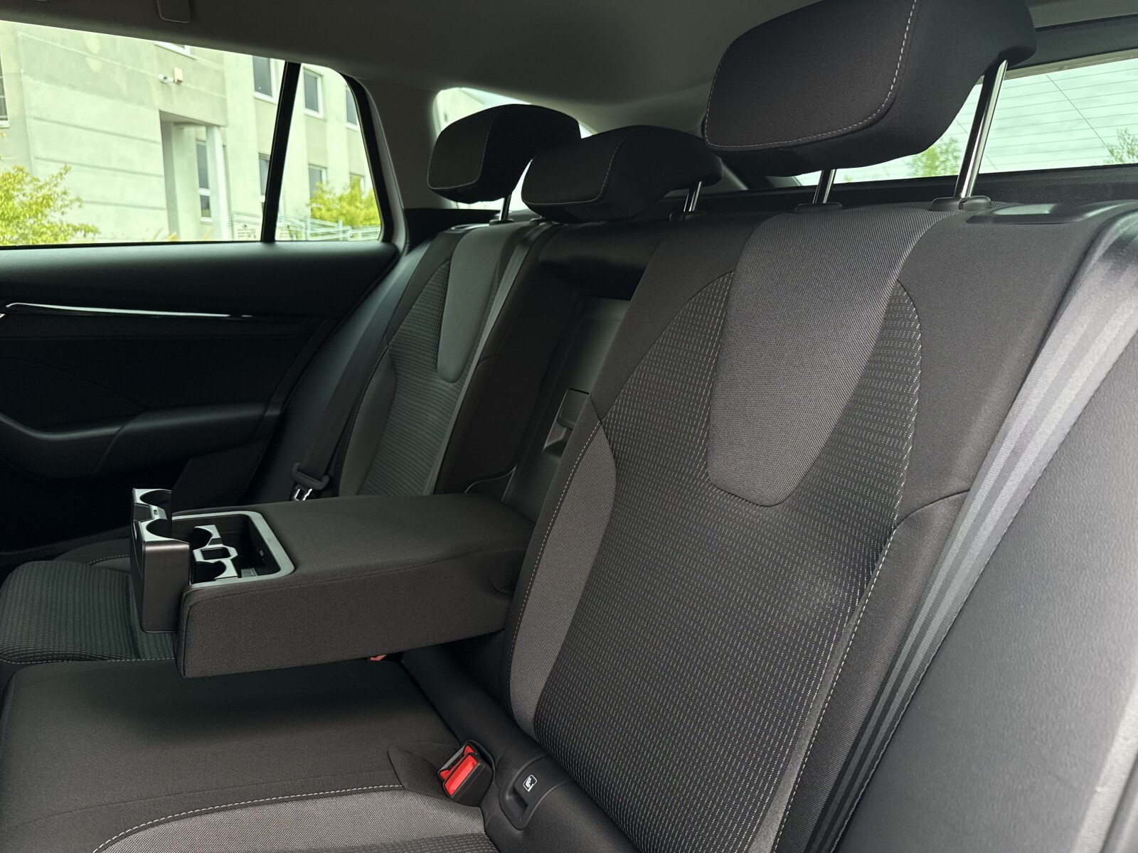 Škoda Octavia Combi - zdjęcie 33