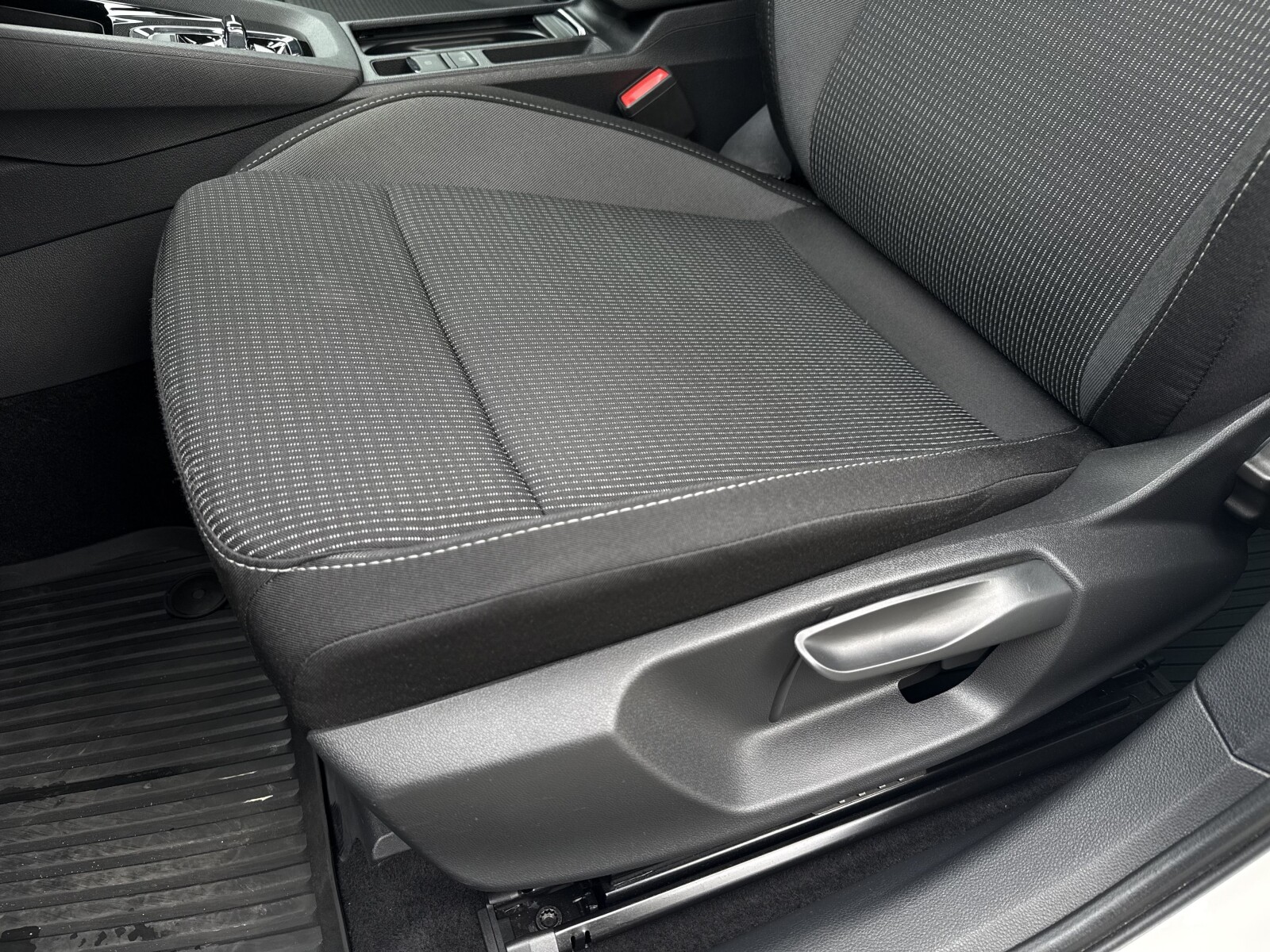 Škoda Octavia Combi - zdjęcie 13