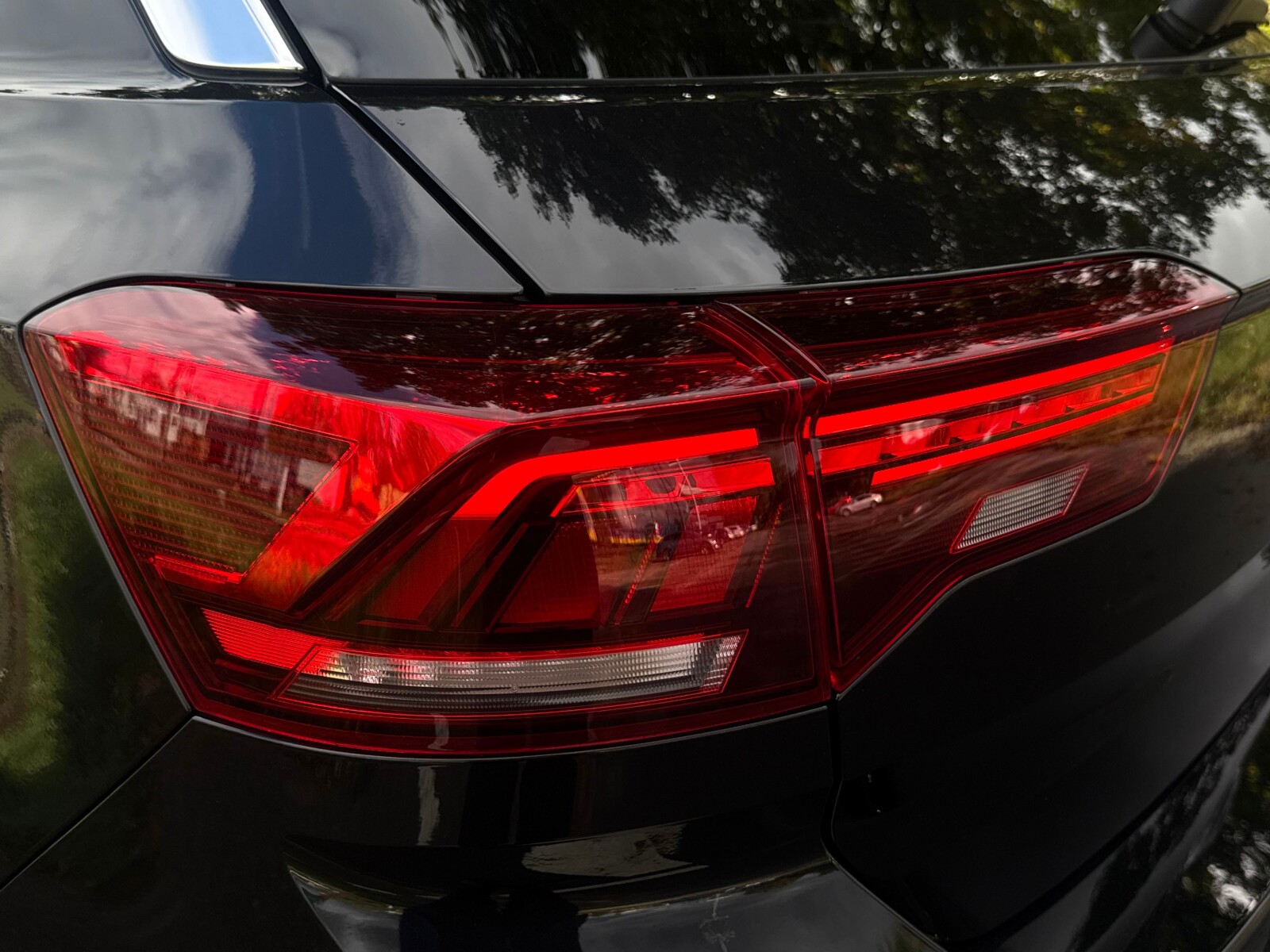 Volkswagen T-Roc - zdjęcie 38