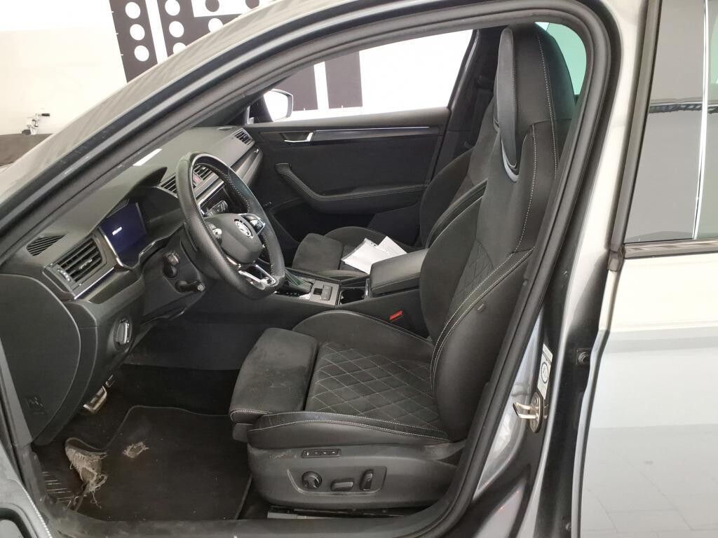 Škoda Superb Combi - zdjęcie 5