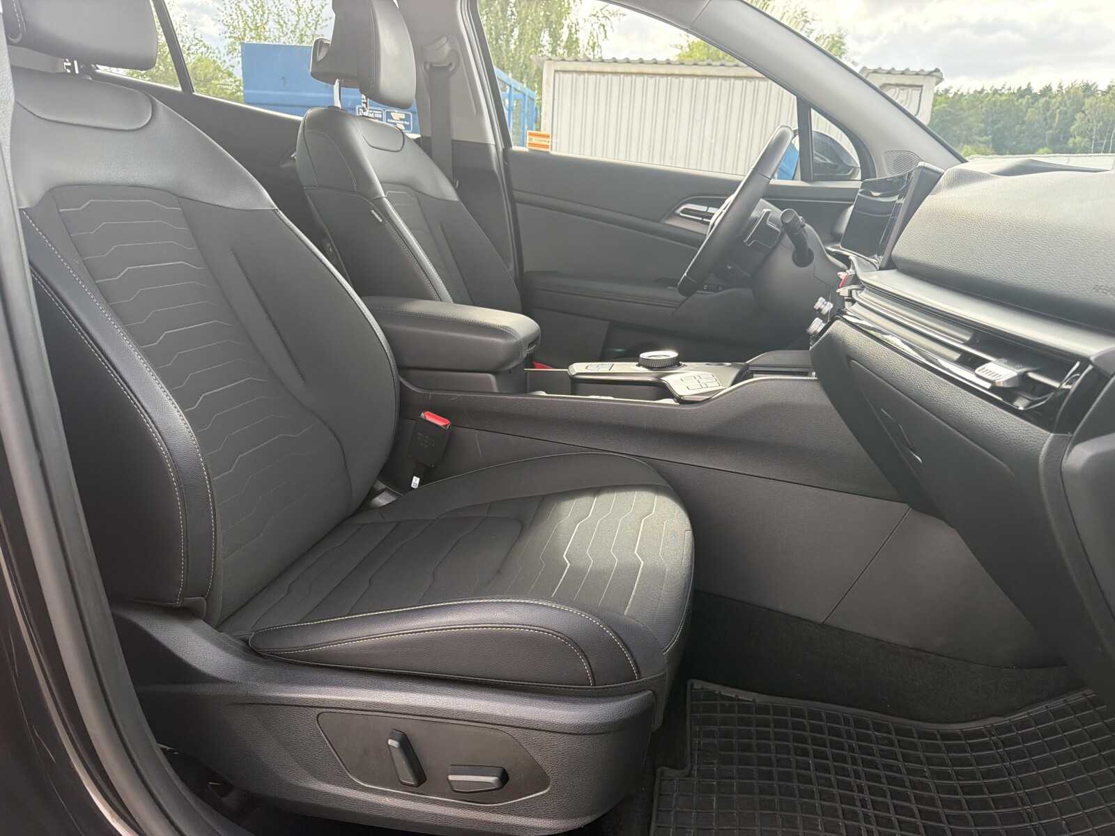 Kia Sportage - zdjęcie 18
