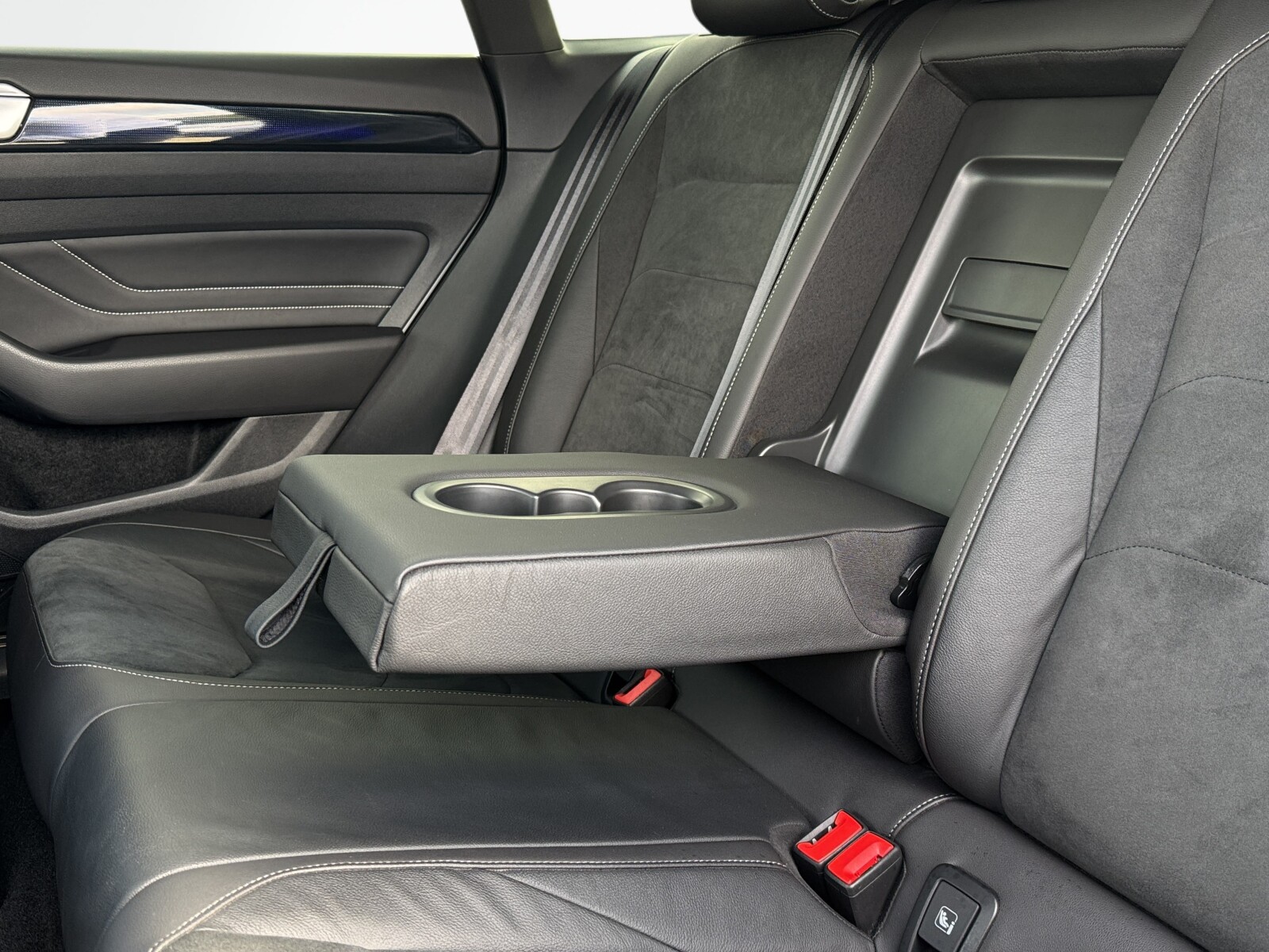 Volkswagen Arteon - zdjęcie 28