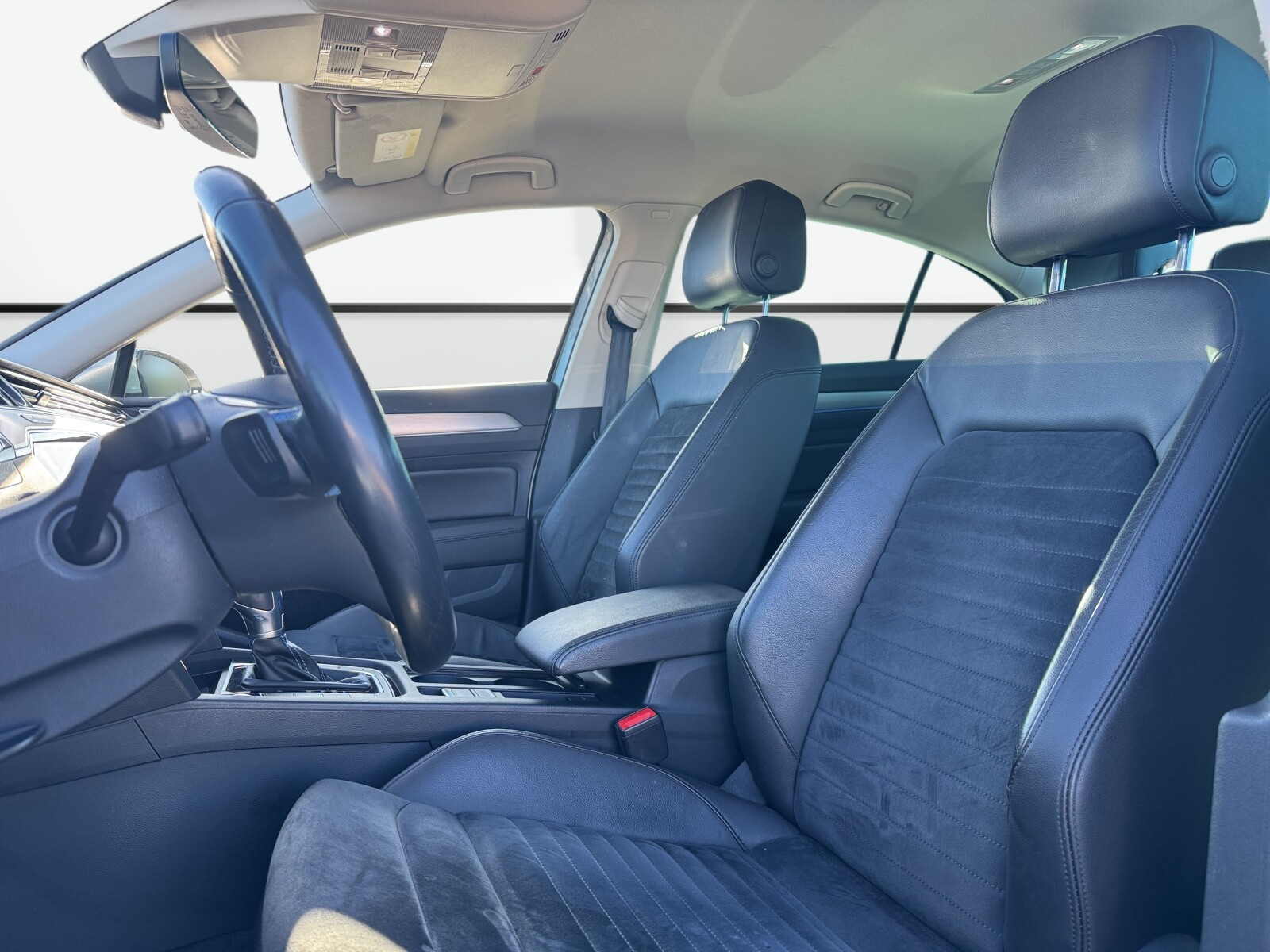 Volkswagen Passat - zdjęcie 9