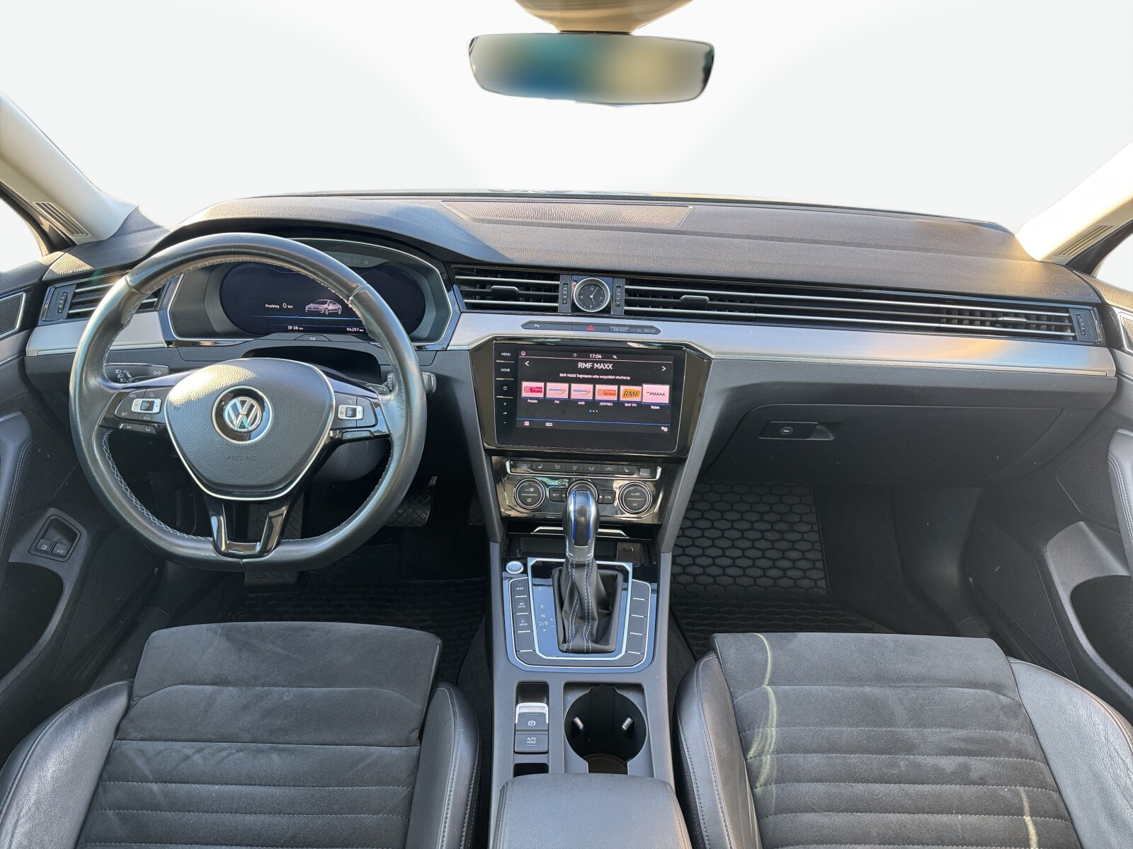 Volkswagen Passat - zdjęcie 10