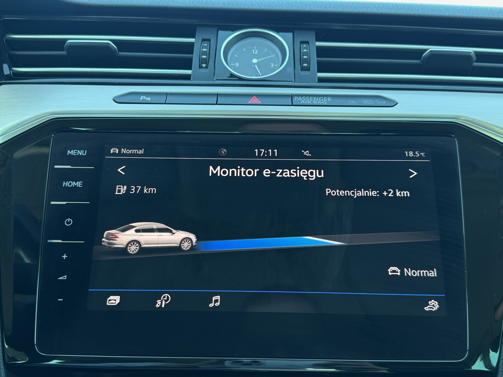 Volkswagen Passat - zdjęcie 24