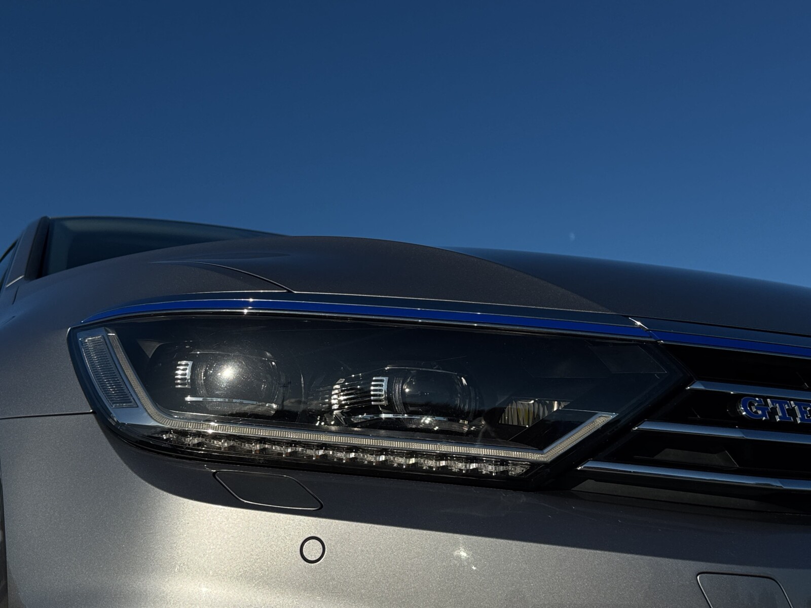 Volkswagen Passat - zdjęcie 33