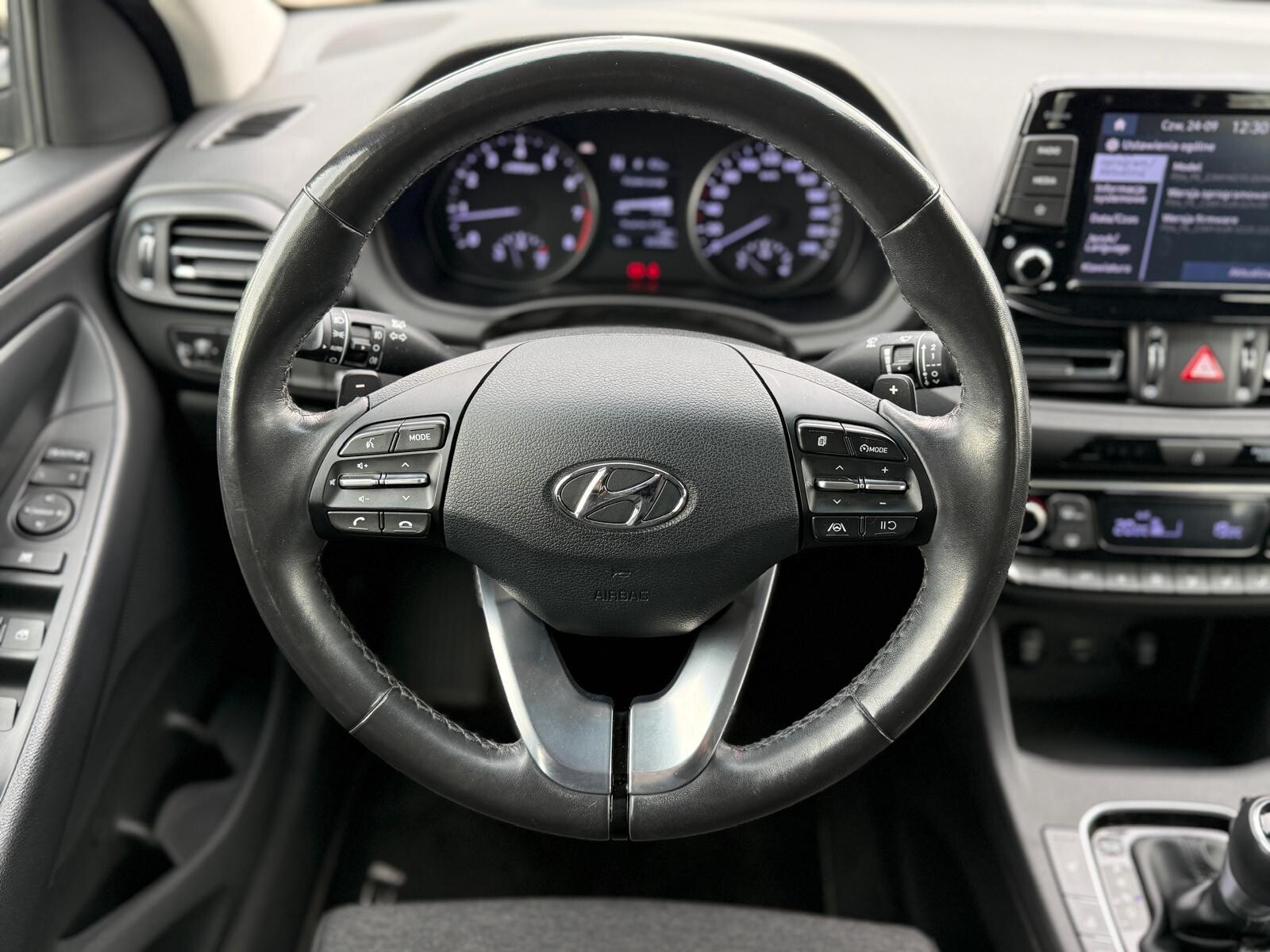 Hyundai i30 - zdjęcie 11
