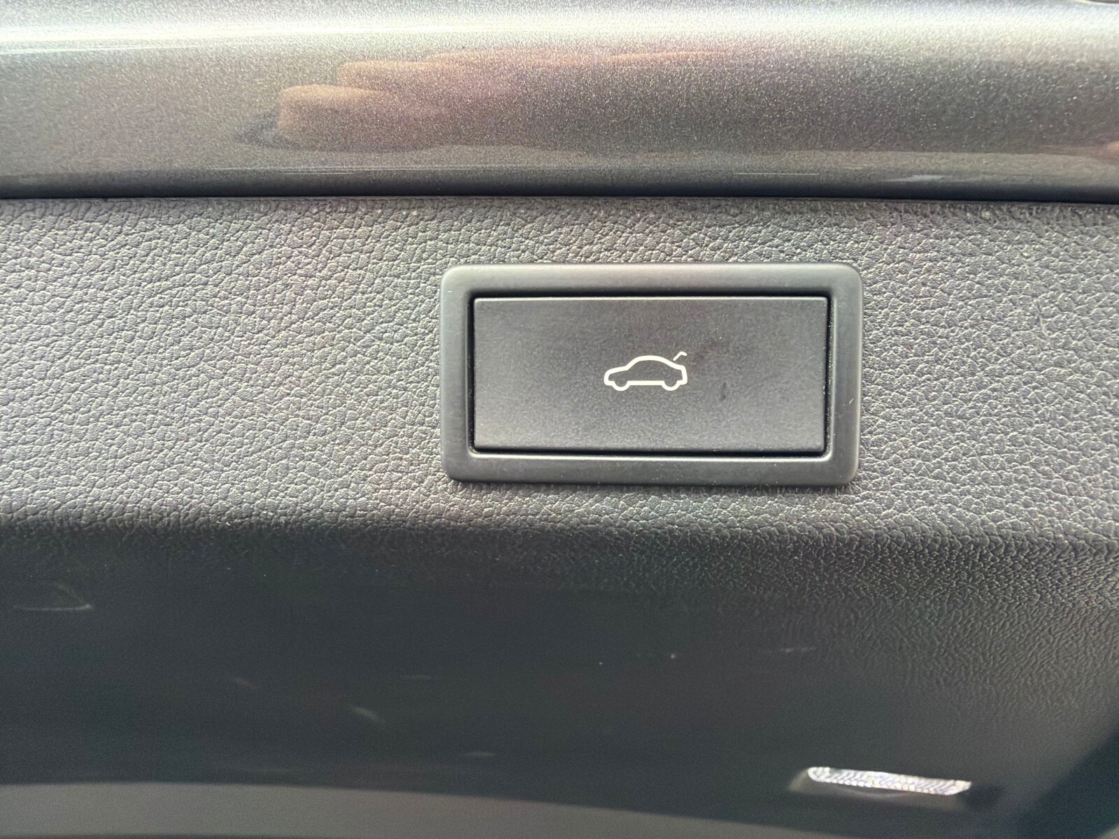 Škoda Superb Combi - zdjęcie 36
