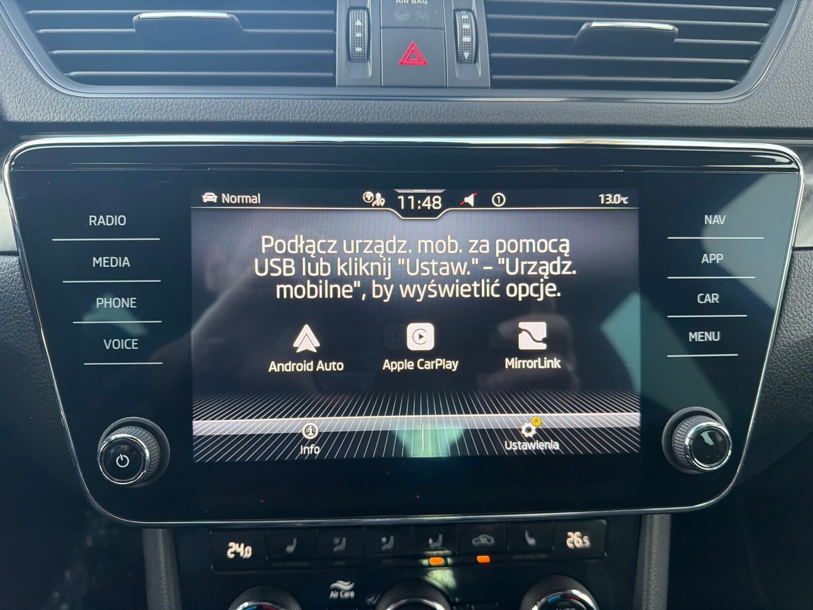 Škoda Superb Combi - zdjęcie 28