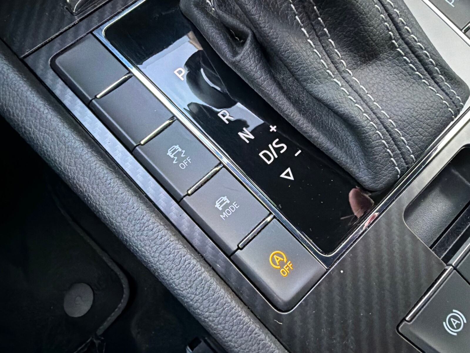 Škoda Superb Combi - zdjęcie 25