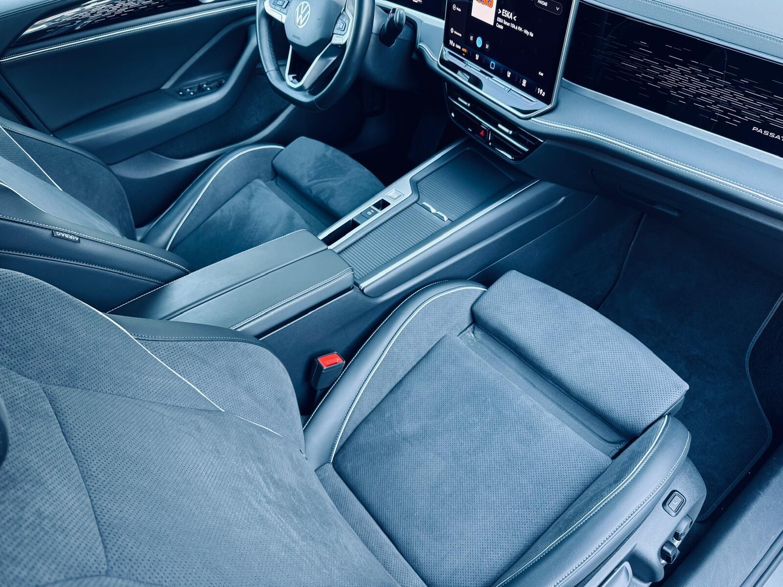 Volkswagen Passat - zdjęcie 14