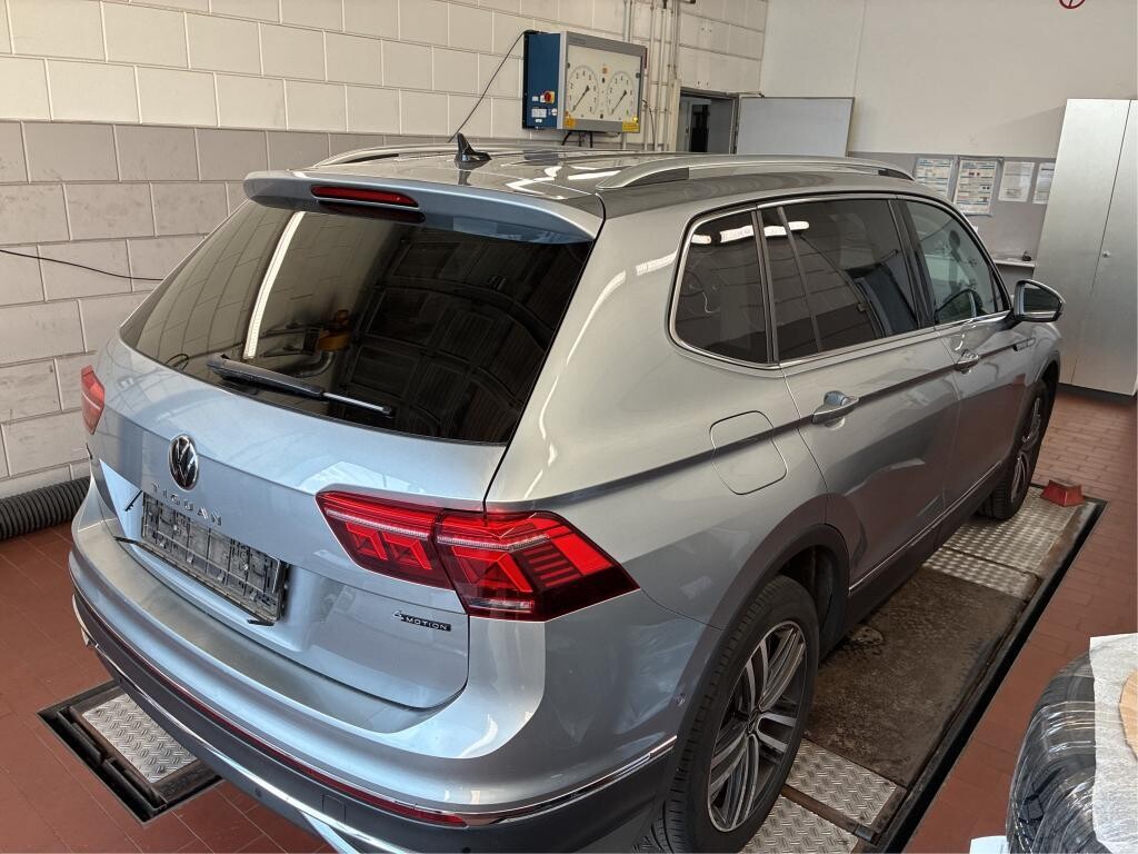 Volkswagen Tiguan Allspace - zdjęcie 4