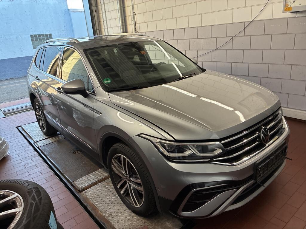 Volkswagen Tiguan Allspace - zdjęcie 2
