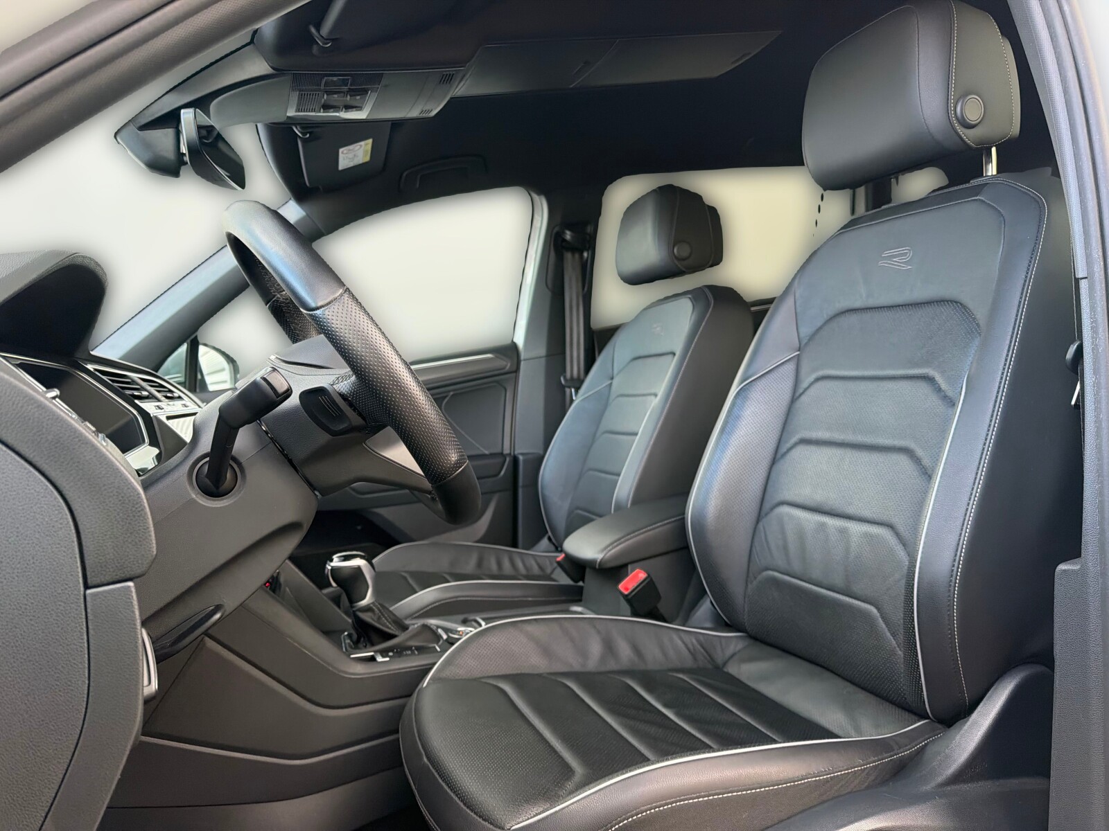 Volkswagen Tiguan Allspace - zdjęcie 10