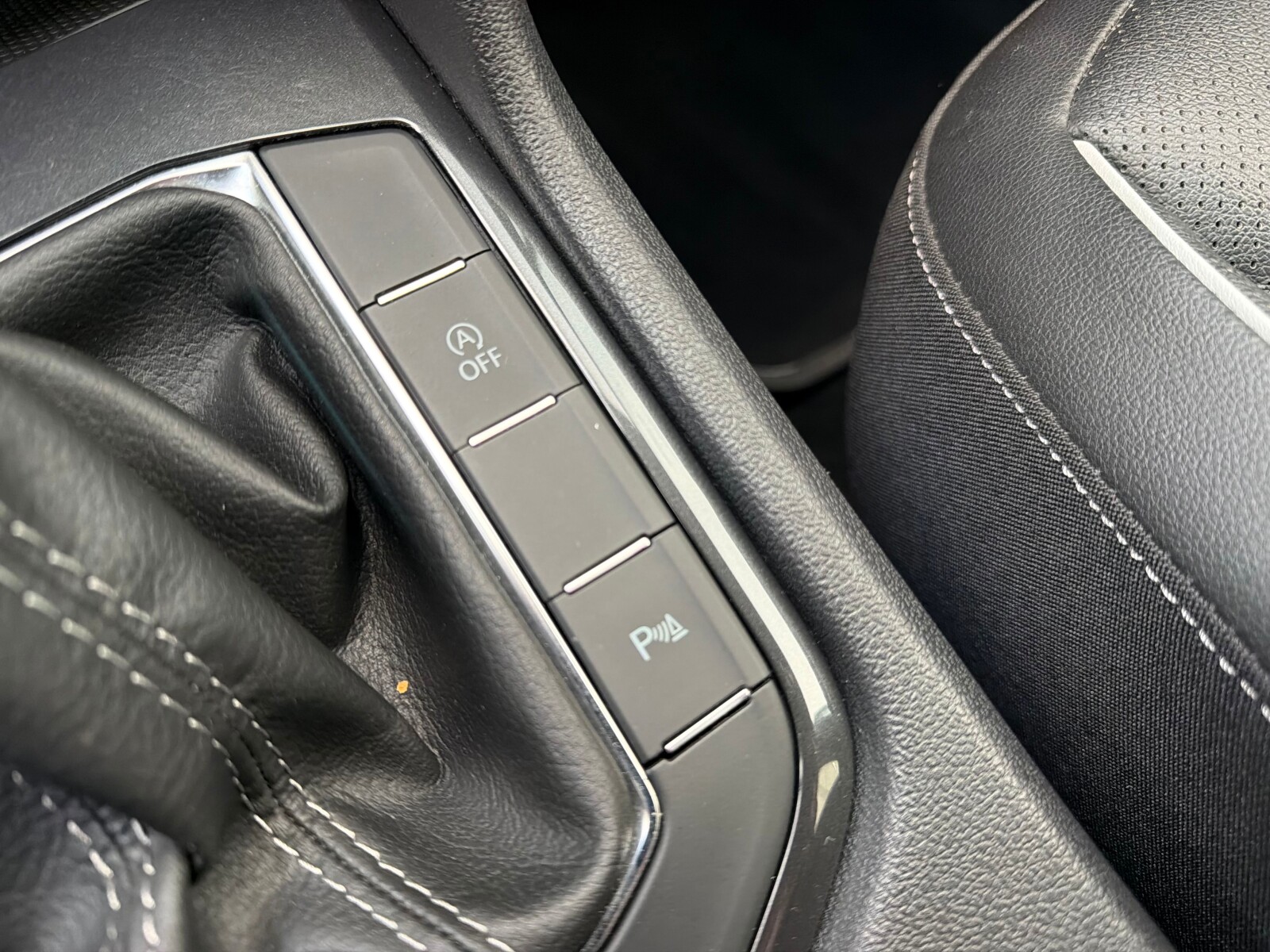 Volkswagen Tiguan Allspace - zdjęcie 23