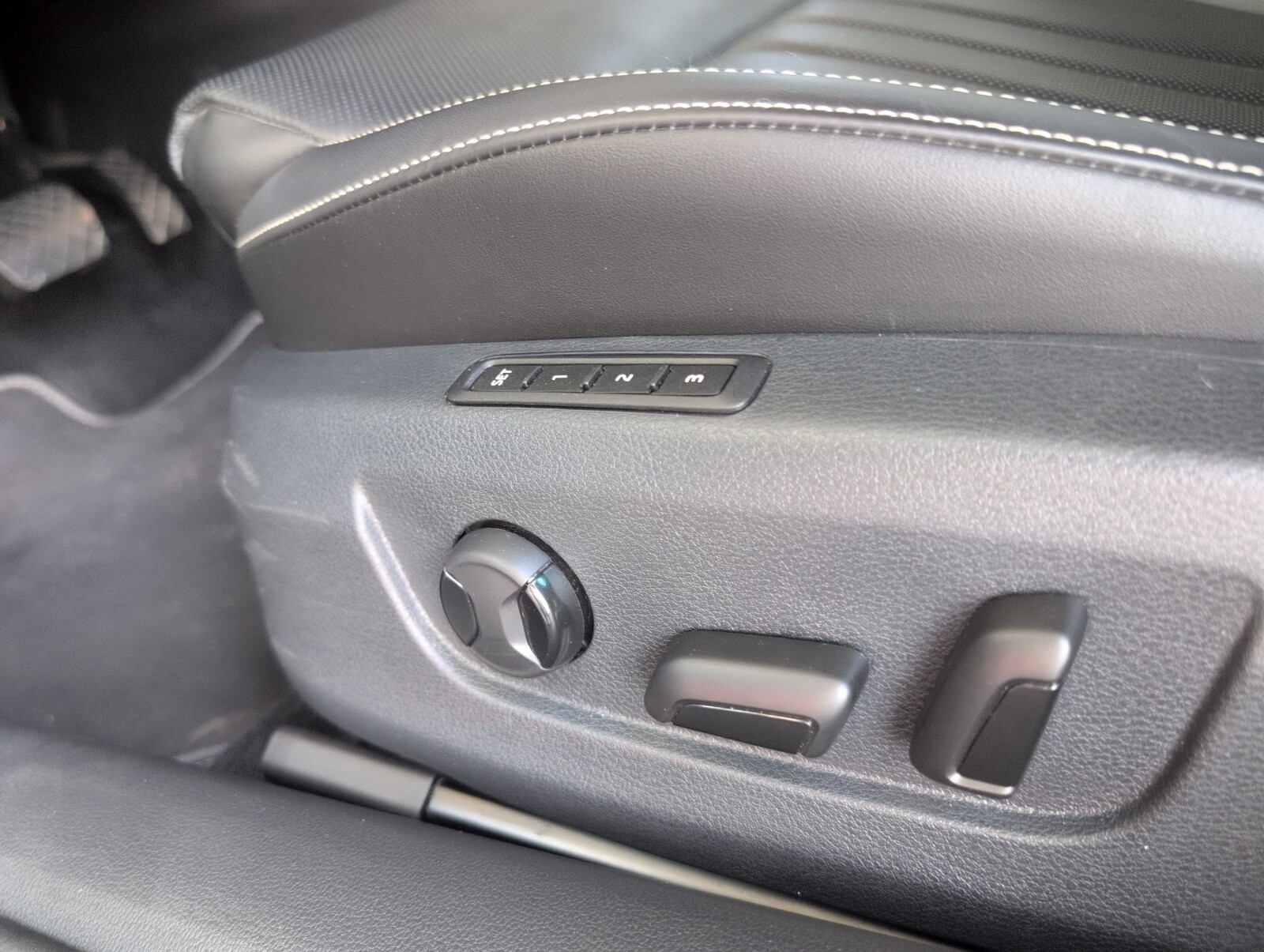 Škoda Superb Combi - zdjęcie 19