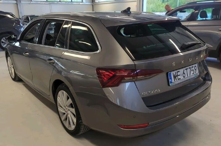 Škoda Octavia Combi - zdjęcie 3