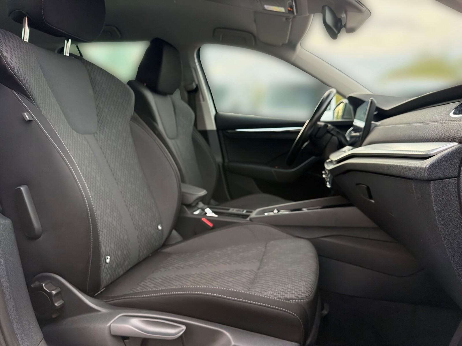Škoda Octavia Combi - zdjęcie 16