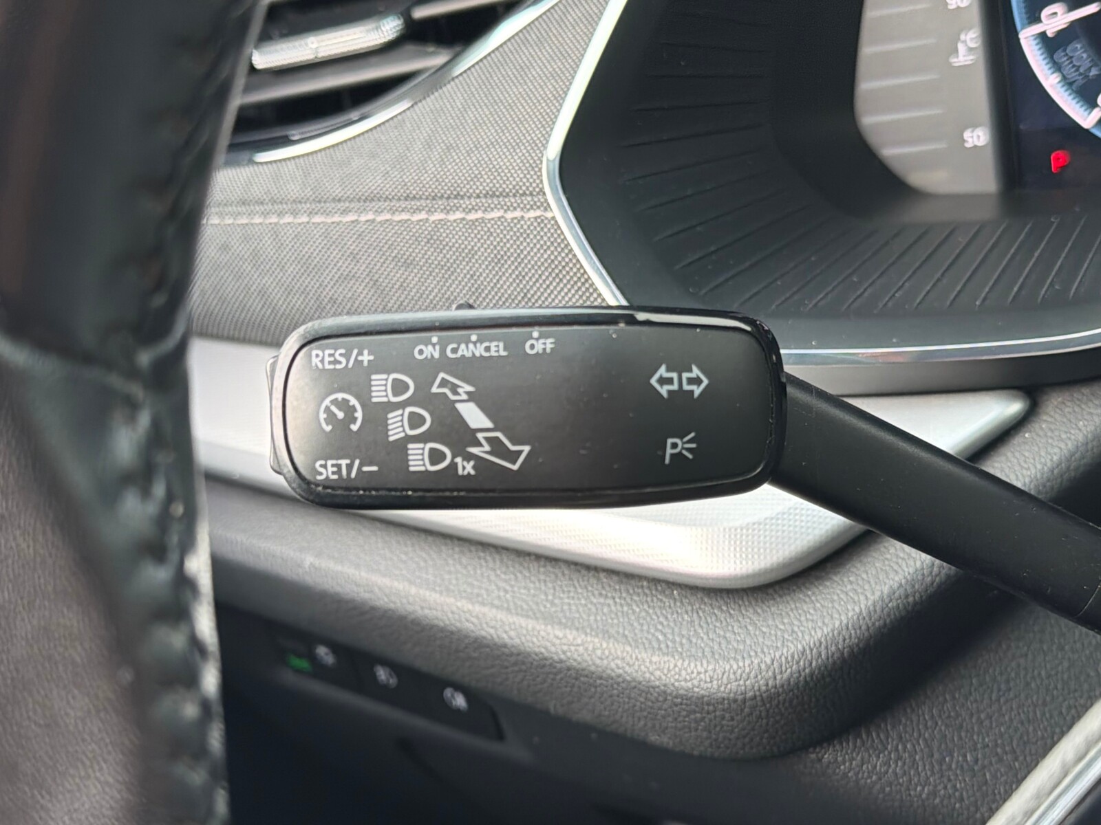 Škoda Octavia Combi - zdjęcie 21