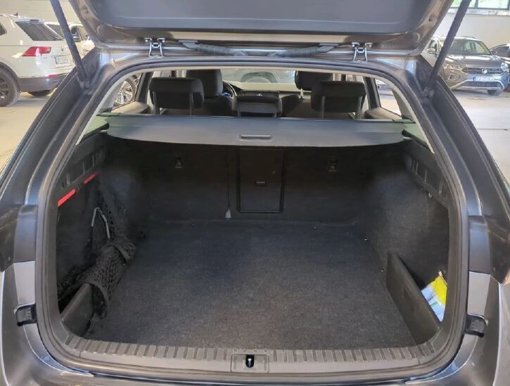 Škoda Octavia Combi - zdjęcie 8