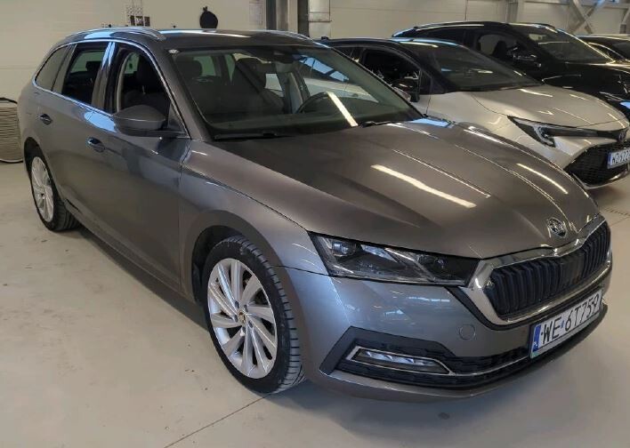Škoda Octavia Combi - zdjęcie 2