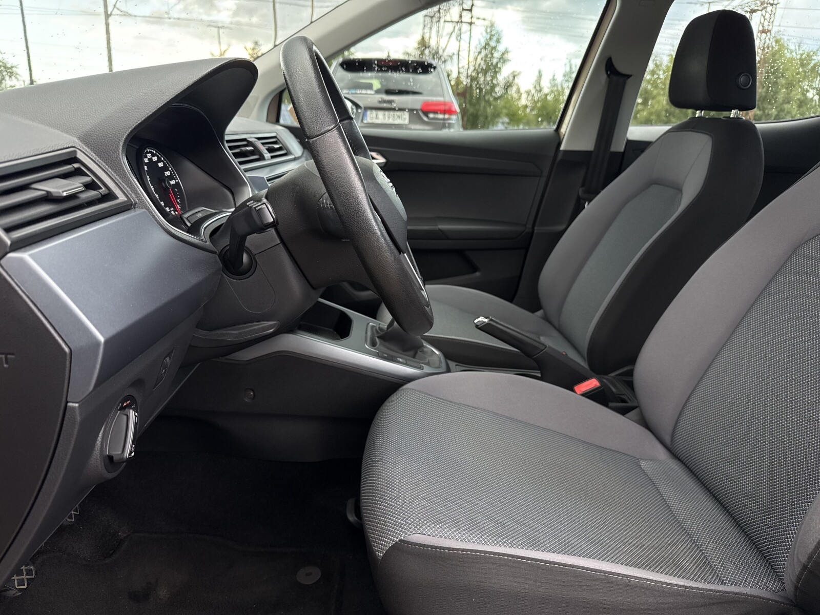 Seat Arona - zdjęcie 10