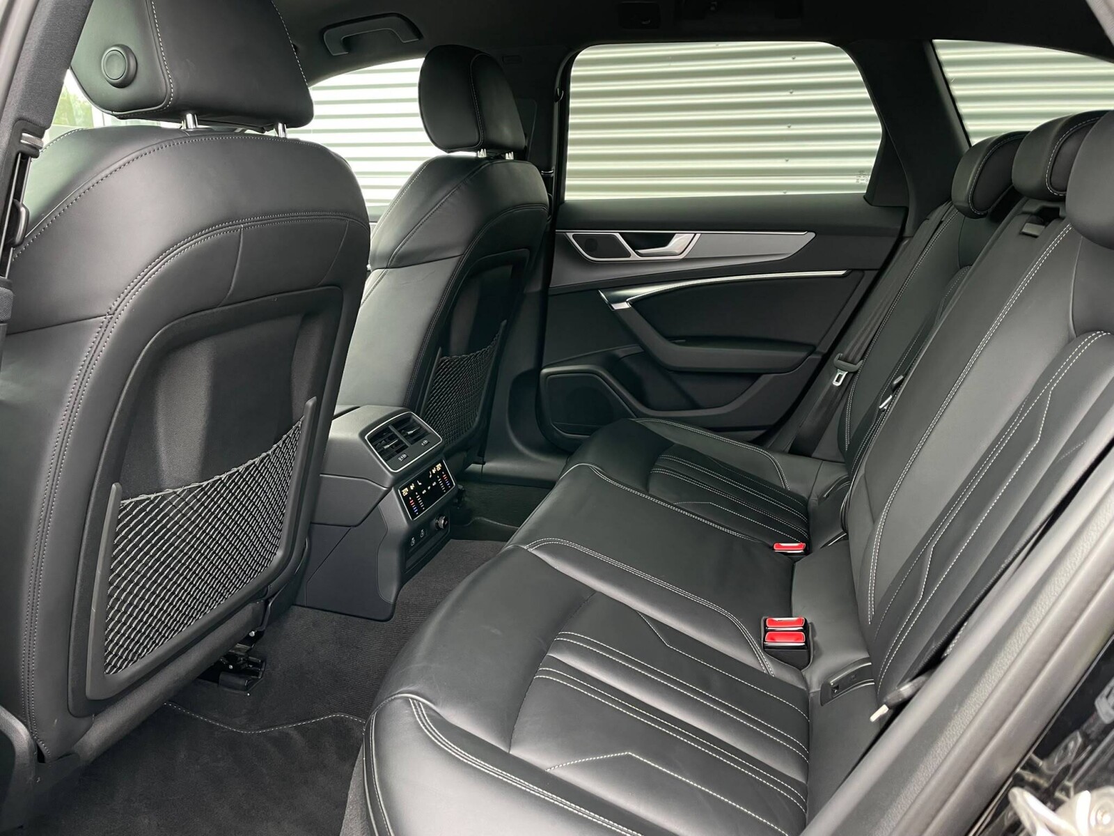 Audi A6 Avant - zdjęcie 12