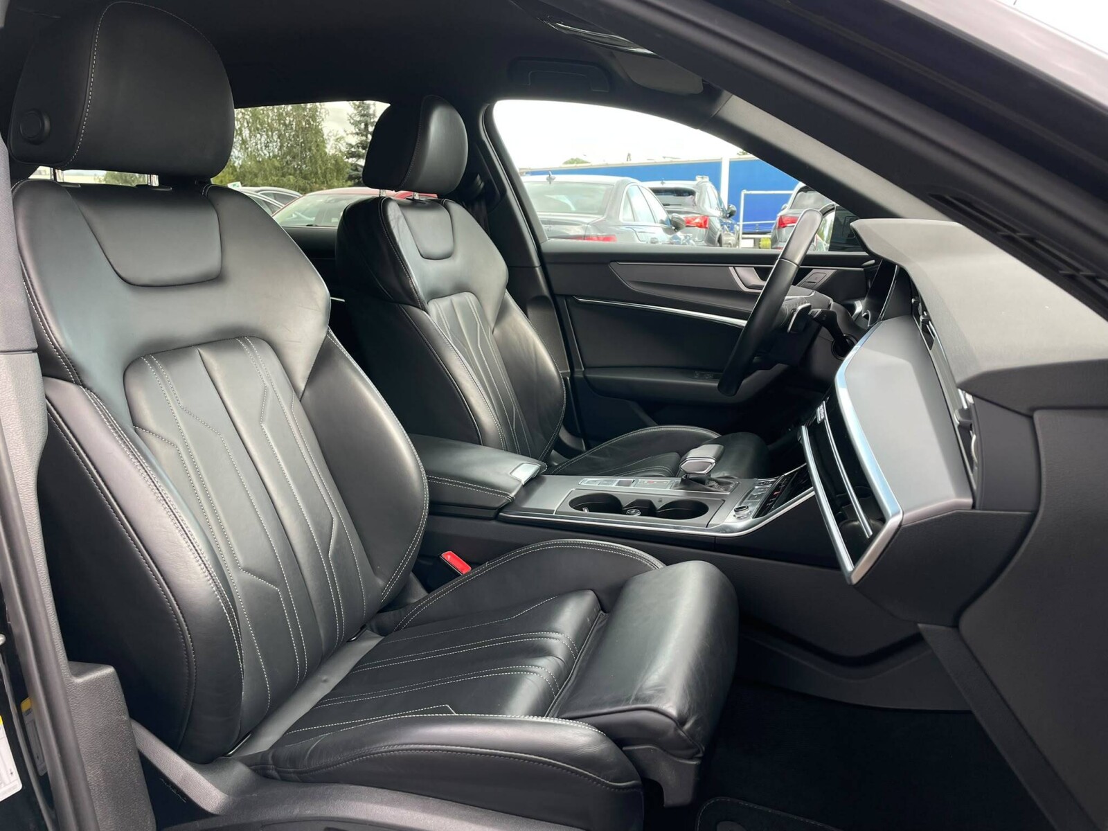 Audi A6 Avant - zdjęcie 23