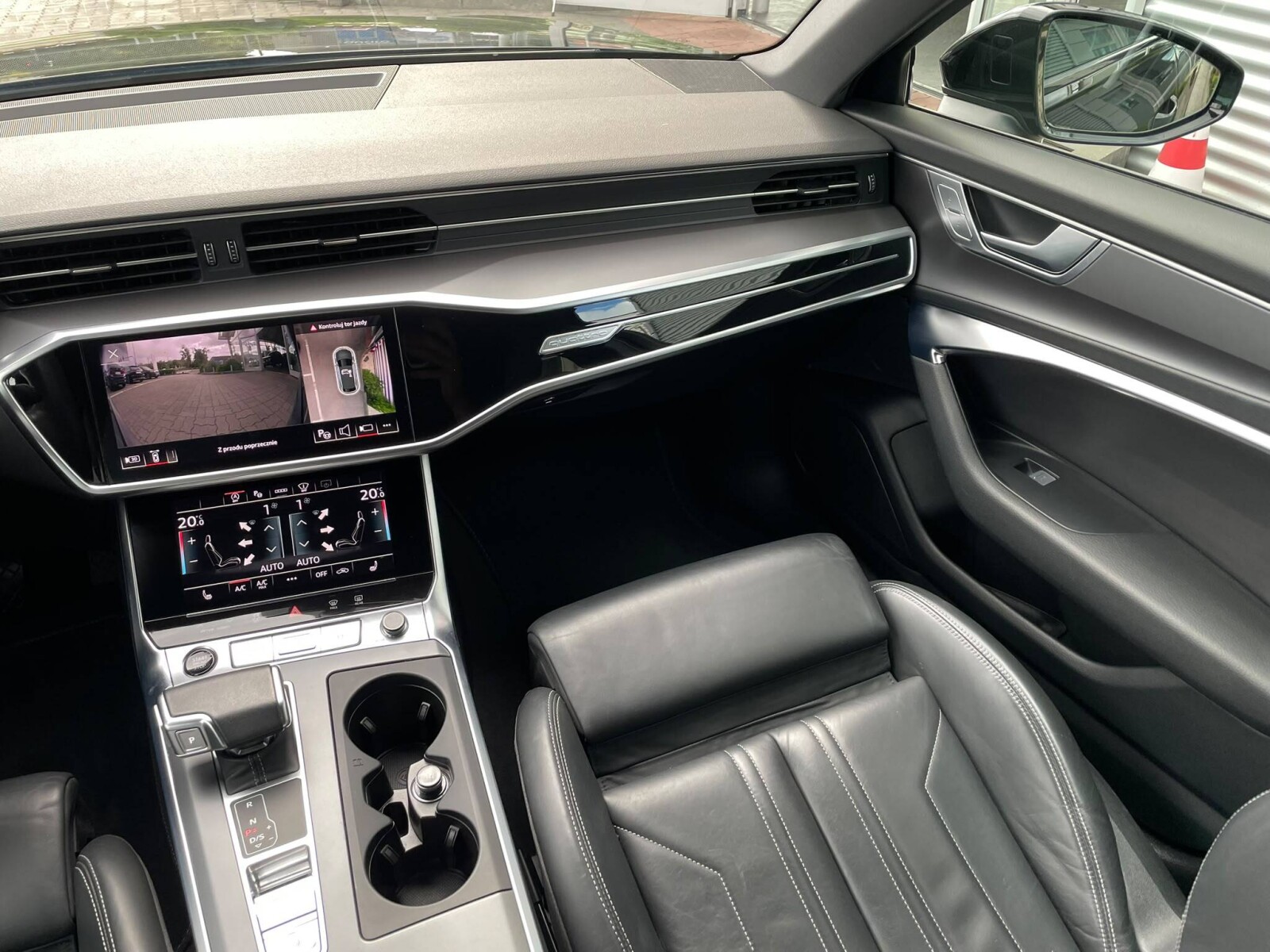 Audi A6 Avant - zdjęcie 17