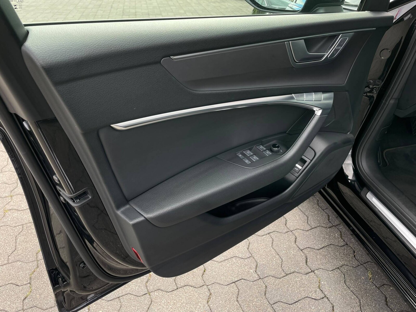 Audi A6 Avant - zdjęcie 18