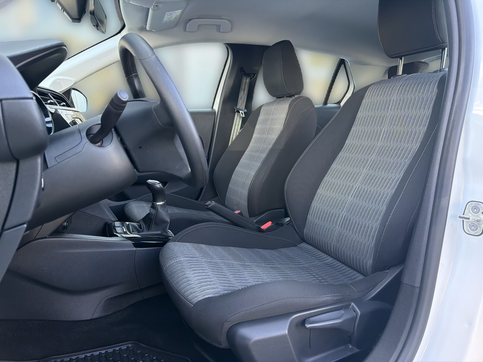 Opel Corsa - zdjęcie 11