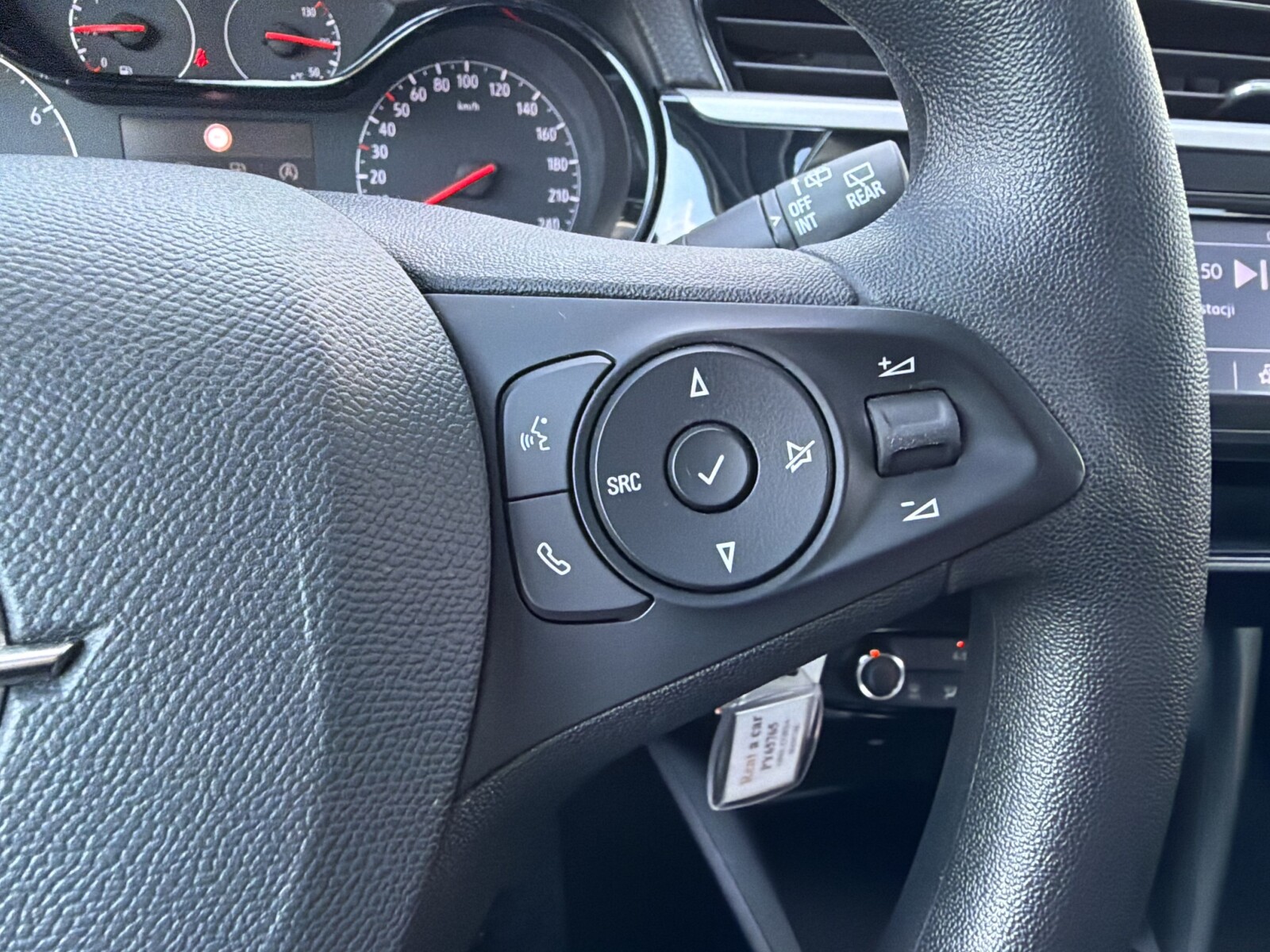 Opel Corsa - zdjęcie 23