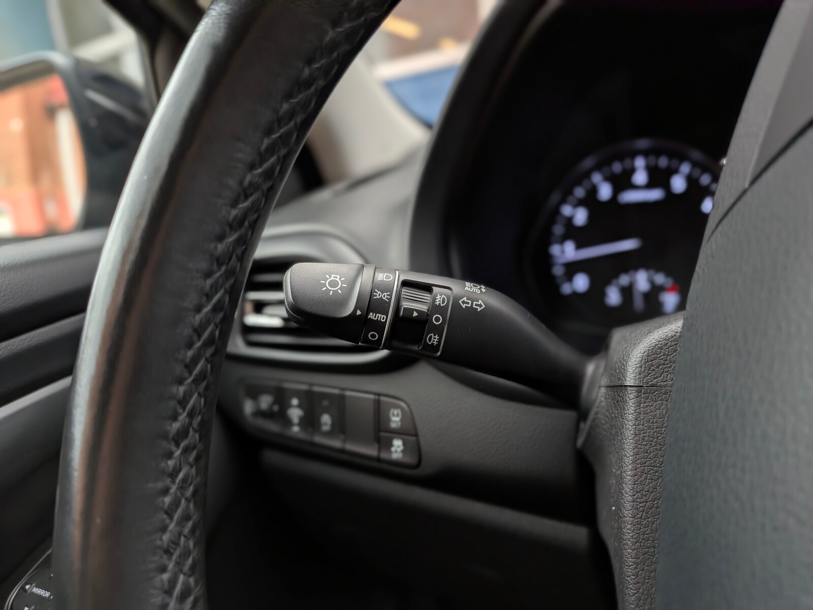 Hyundai i30 - zdjęcie 23