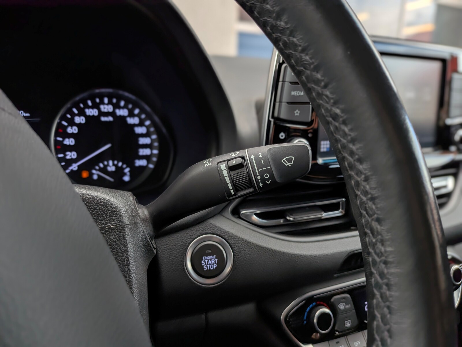 Hyundai i30 - zdjęcie 24