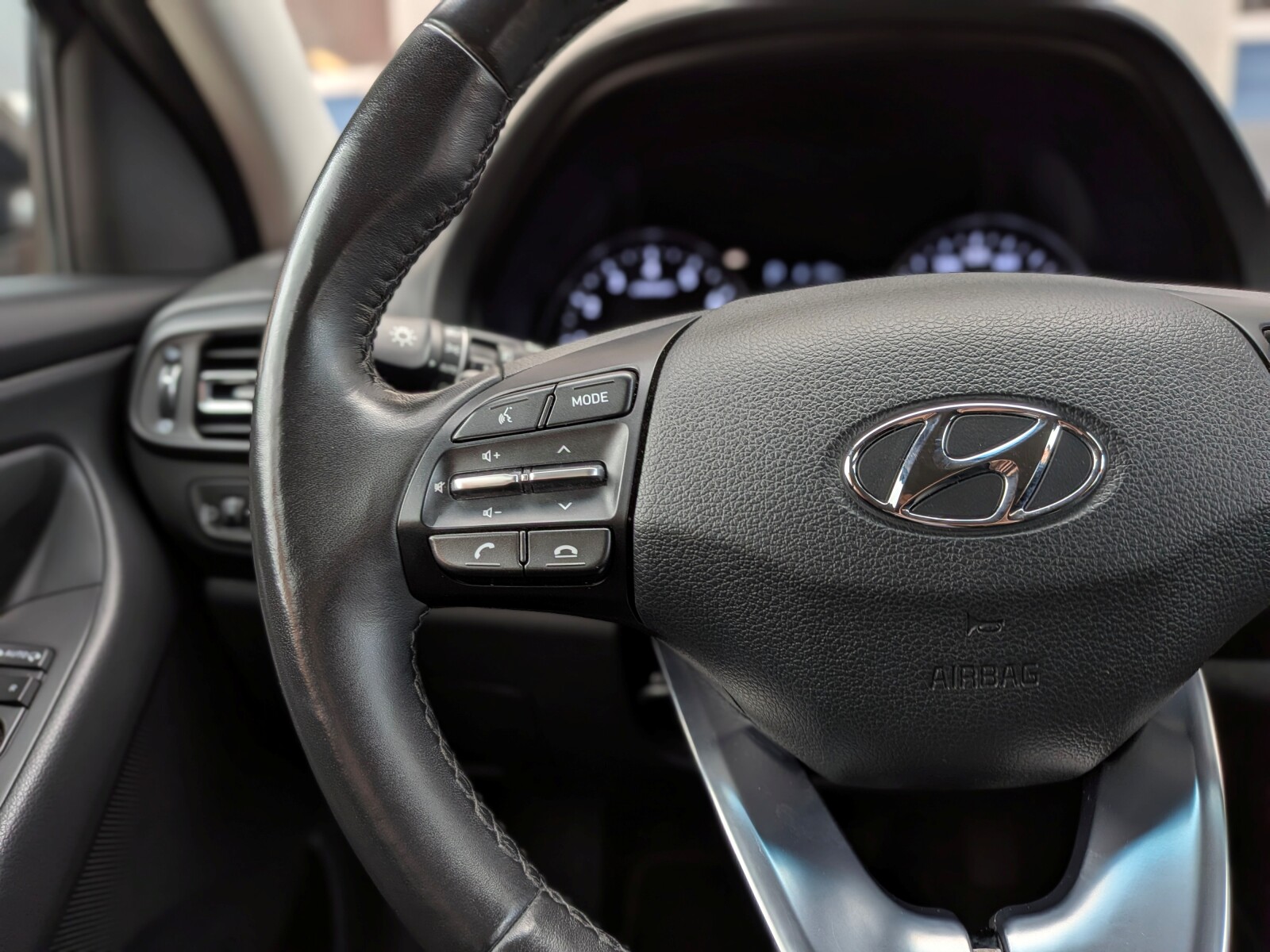 Hyundai i30 - zdjęcie 21