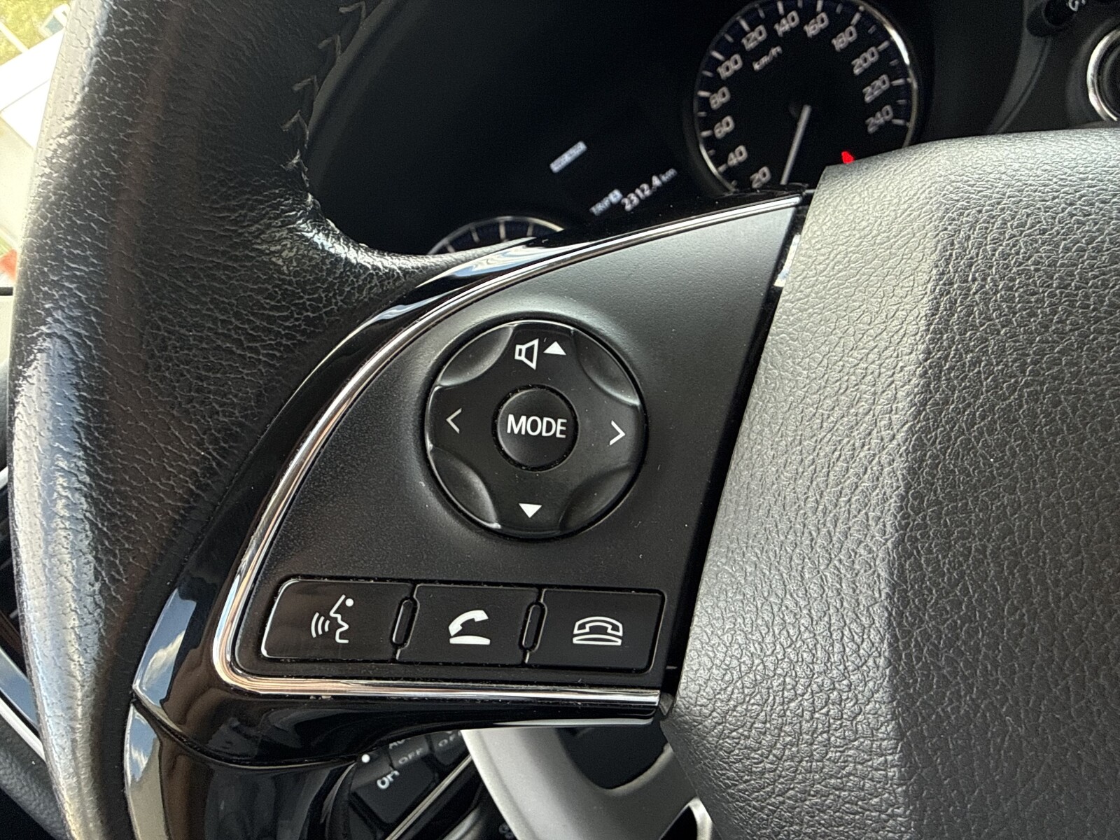 Mitsubishi Outlander - zdjęcie 15