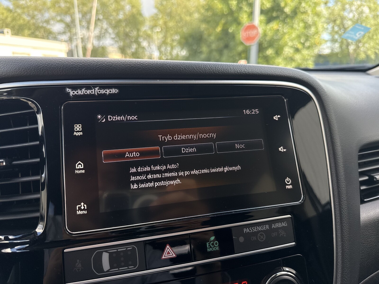 Mitsubishi Outlander - zdjęcie 29