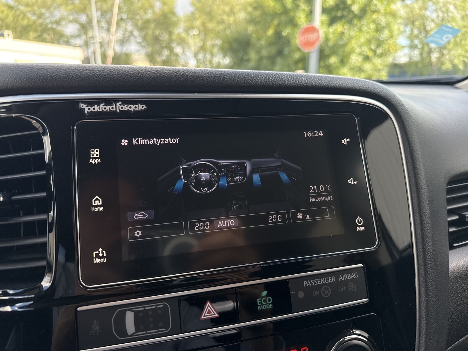 Mitsubishi Outlander - zdjęcie 28