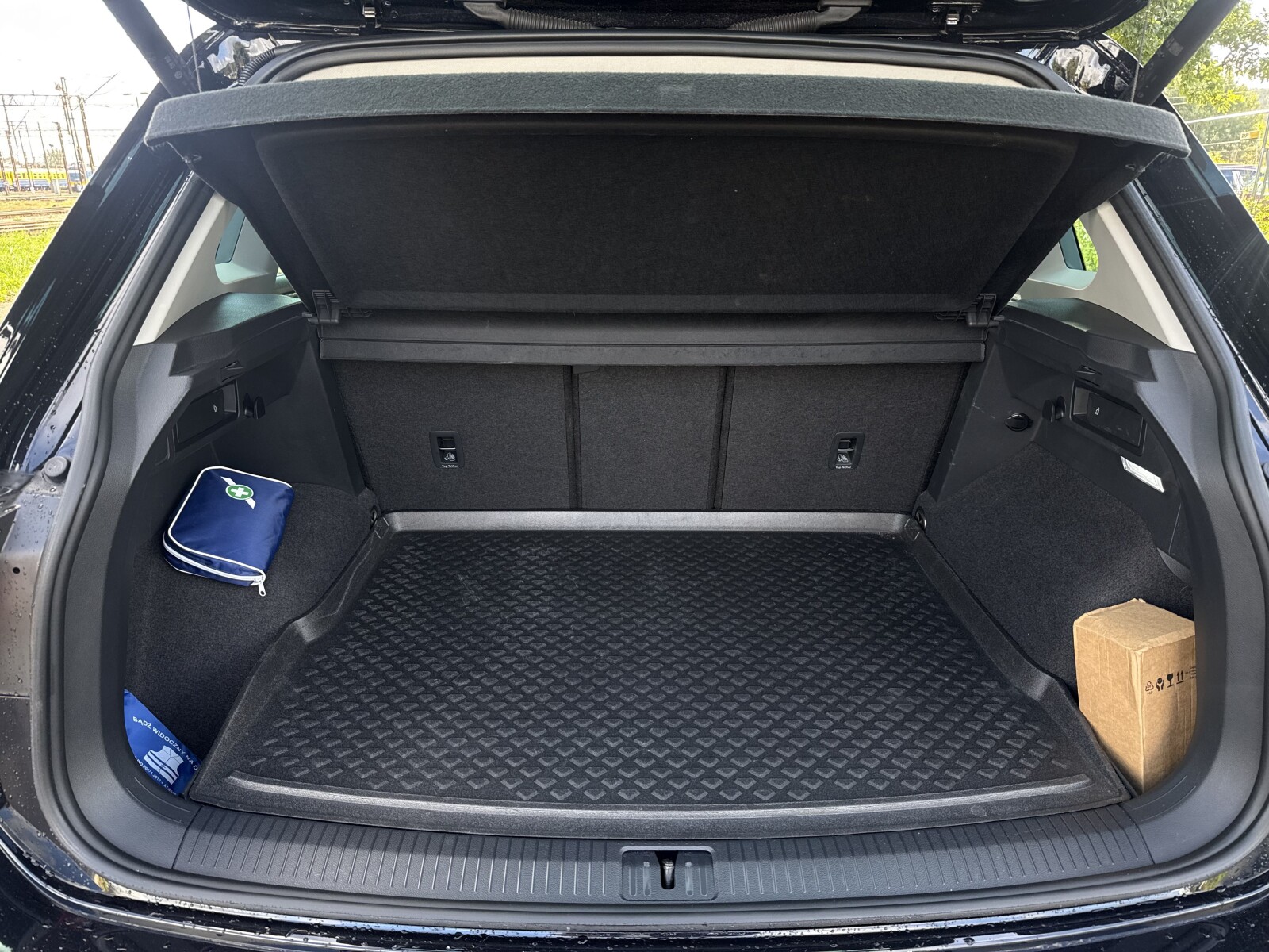 Volkswagen Tiguan - zdjęcie 35