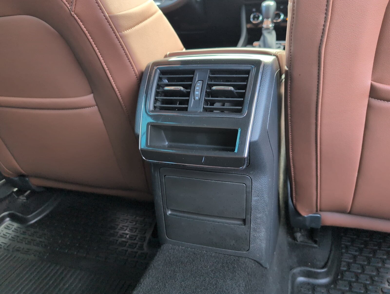 Škoda Superb Combi - zdjęcie 14