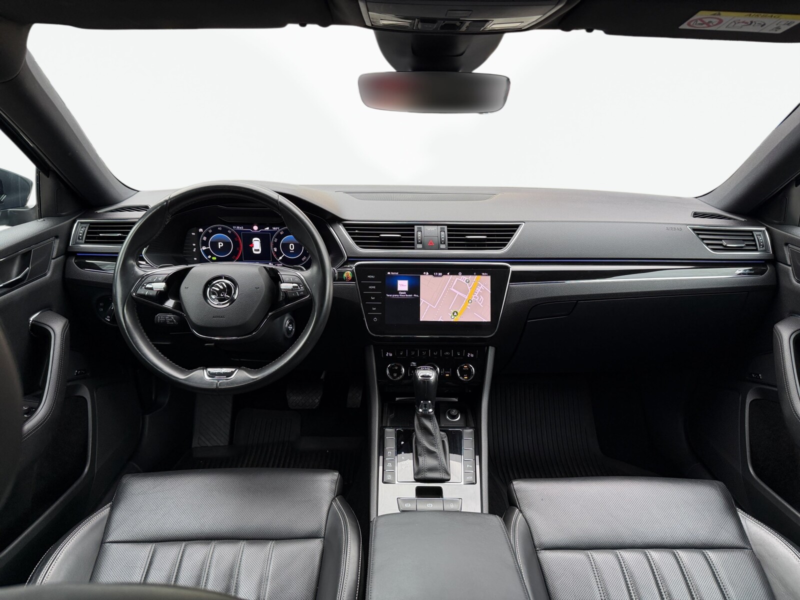 Škoda Superb Combi - zdjęcie 39