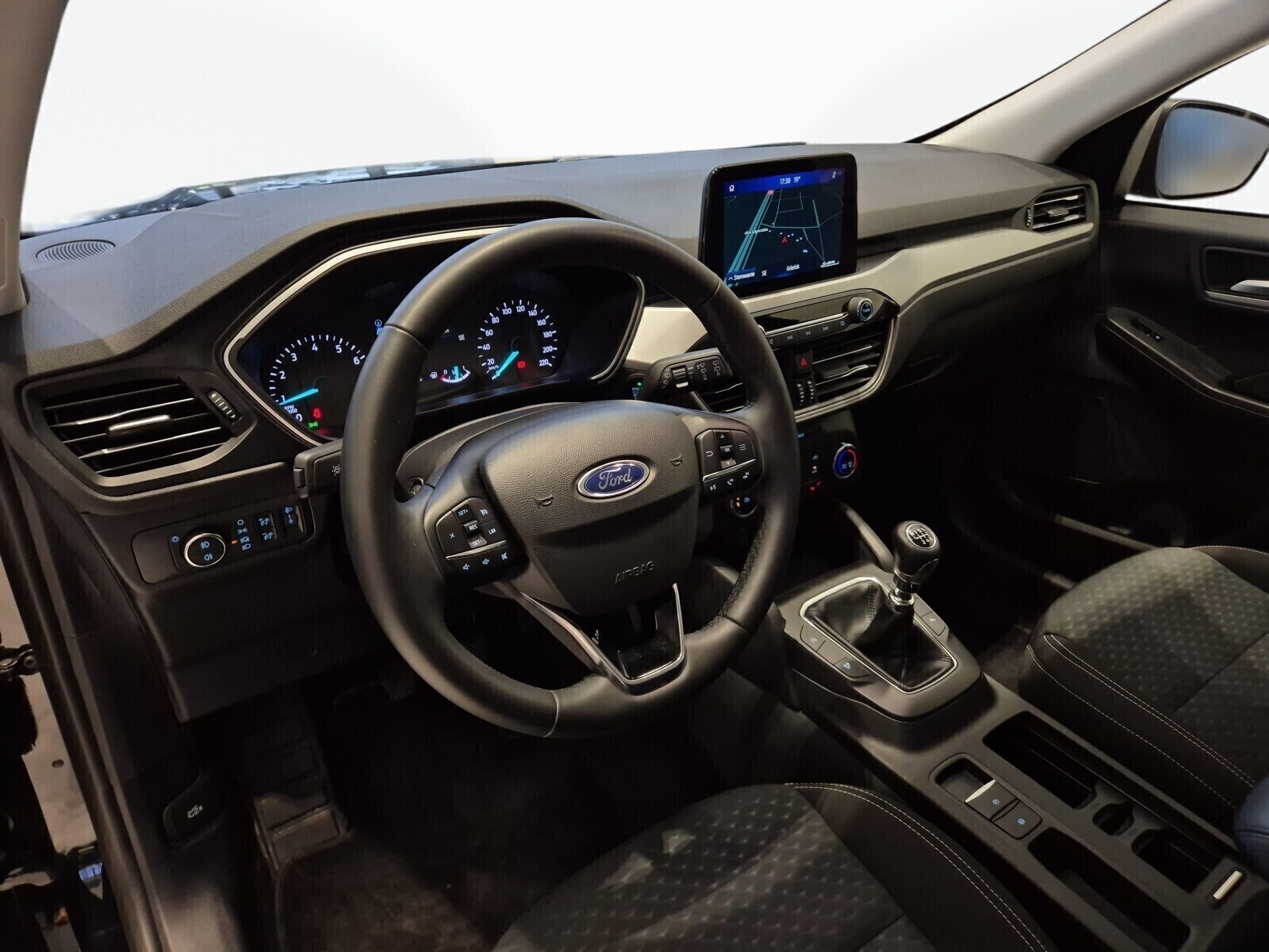 Ford Kuga - zdjęcie 11