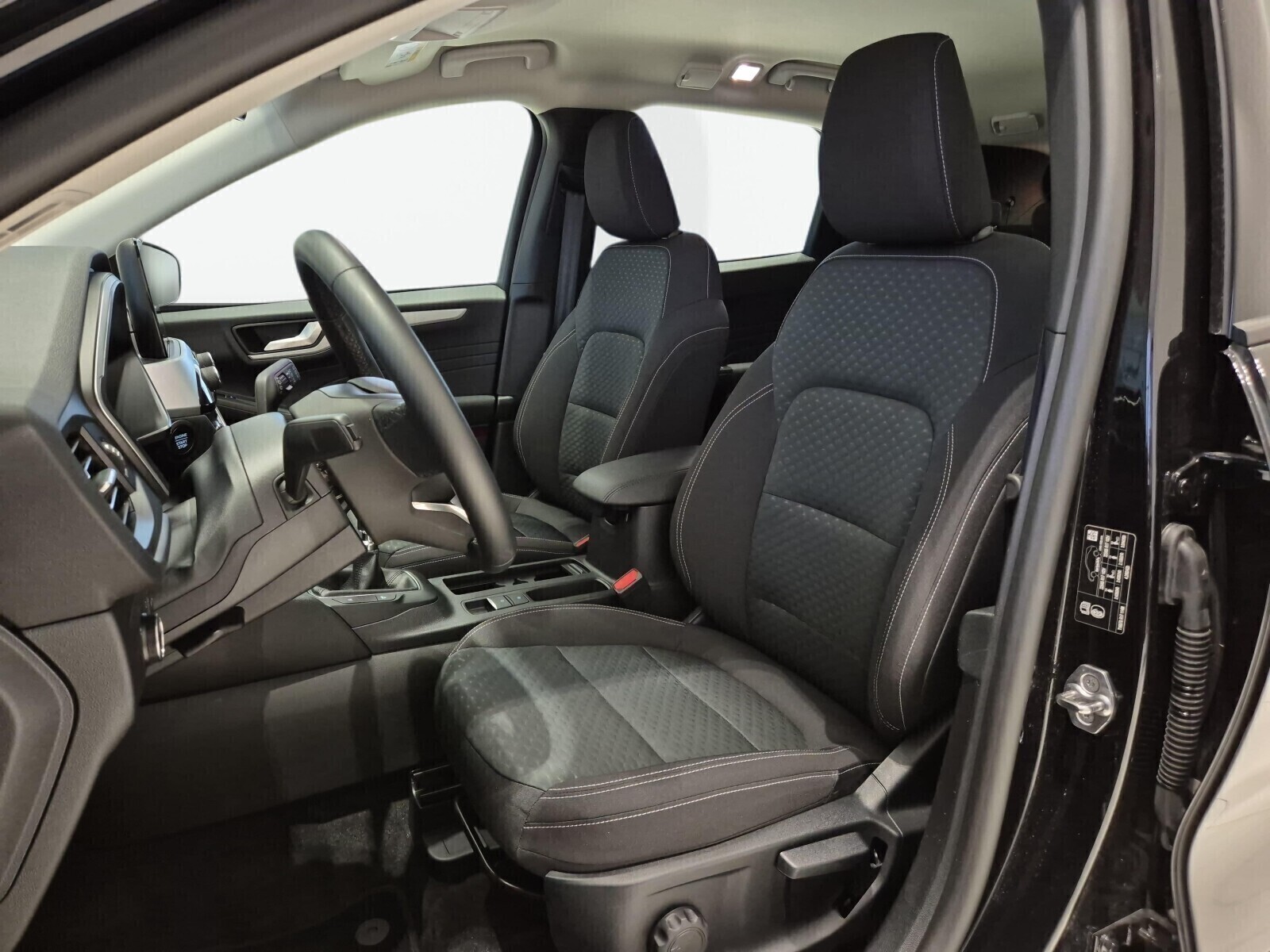 Ford Kuga - zdjęcie 10