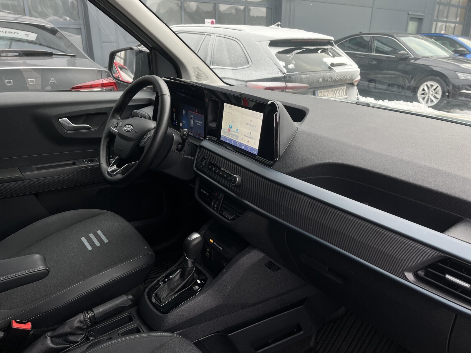 Ford Tourneo Courier - zdjęcie 11